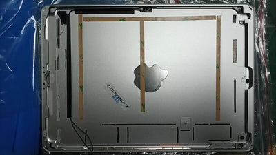 Coque arrière avec cadre pour Apple iPad 8e et 7e Wi-Fi (version A2197) Gris Argent