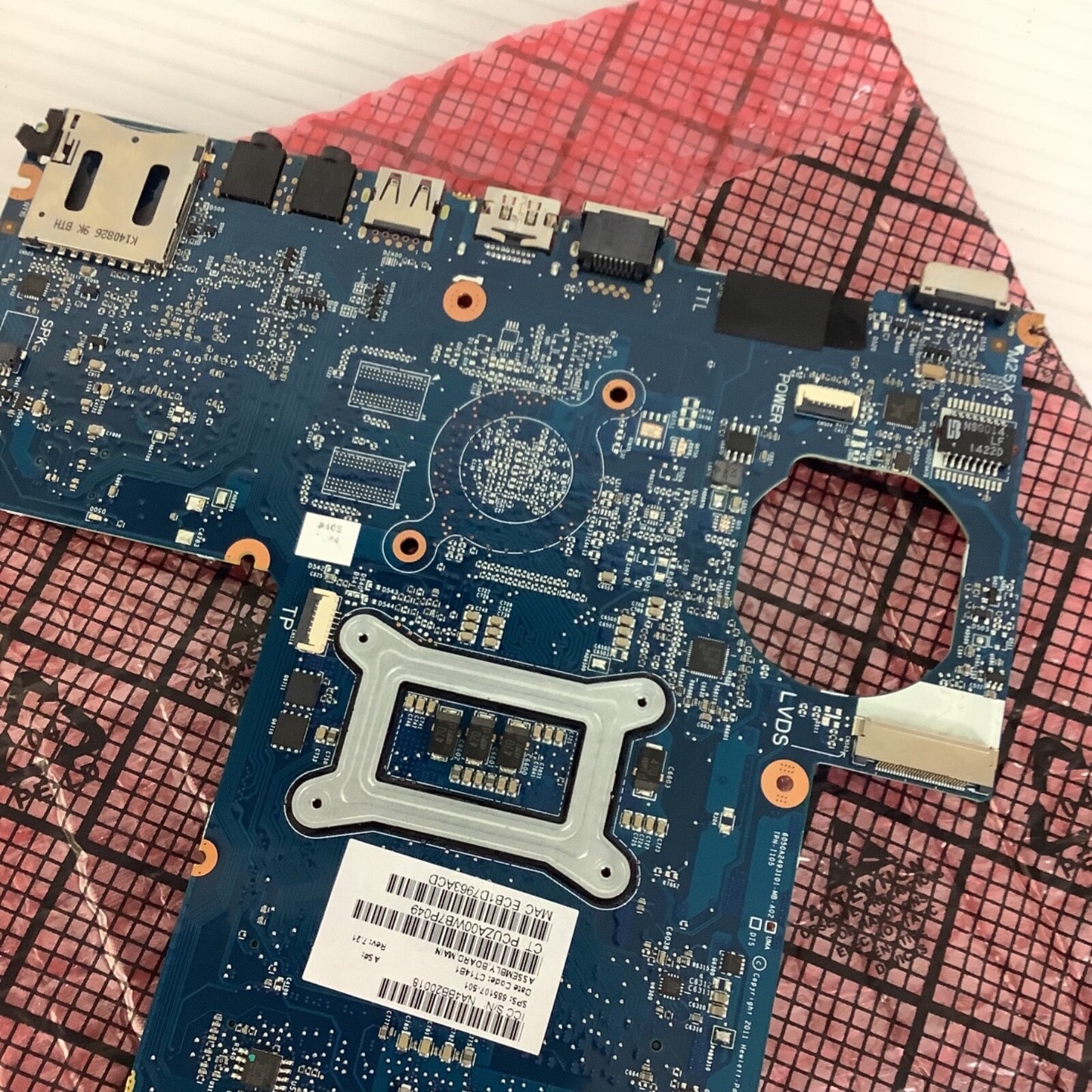 HP 2000-2B89wm Series INTEL Motherboard 685107-501