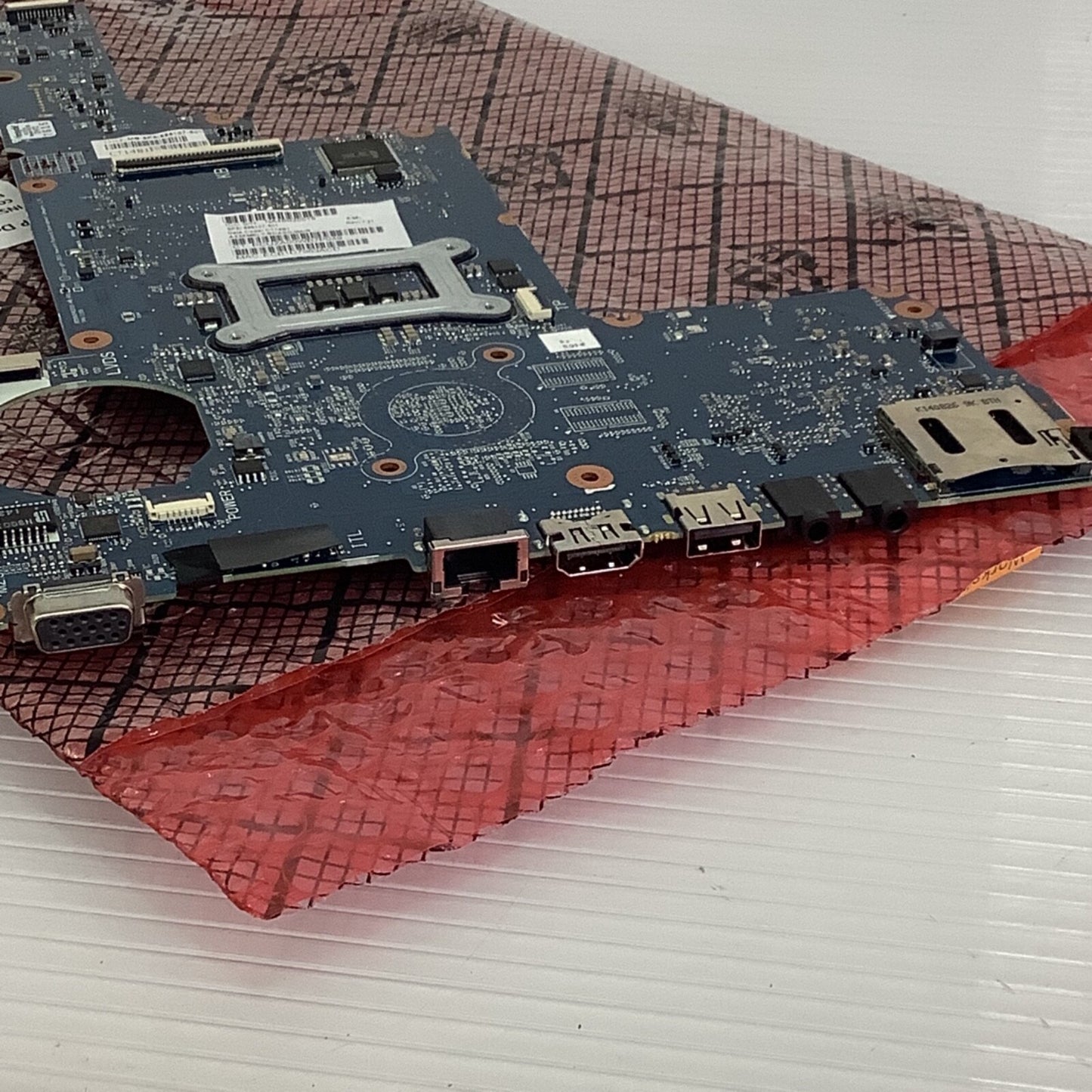 HP 2000-2B89wm Series INTEL Motherboard 685107-501
